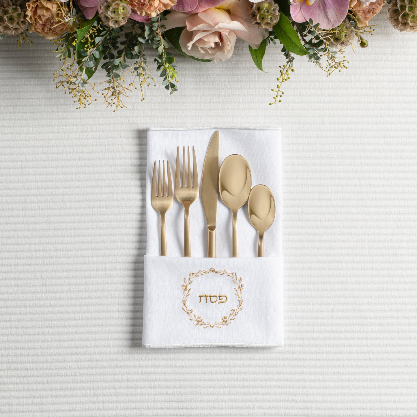 Classic Embroidered Napkin - Gold